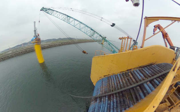 北Laying of power cable to floating offshore wind farm off Kitakyushu